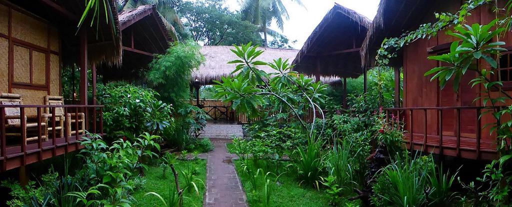Shibui Garden Bungalows And Restaurant Tanjung  Buitenkant foto